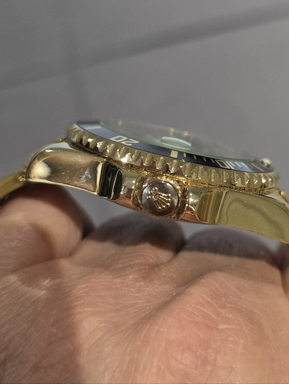 The Unbranded Brand polished gold